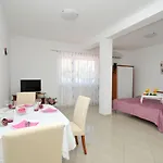 Roza Apartment