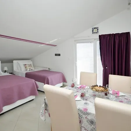 Roza Apartman Trogir