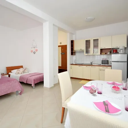 Apartmán Roza *