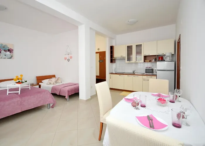 Appartement Roza *