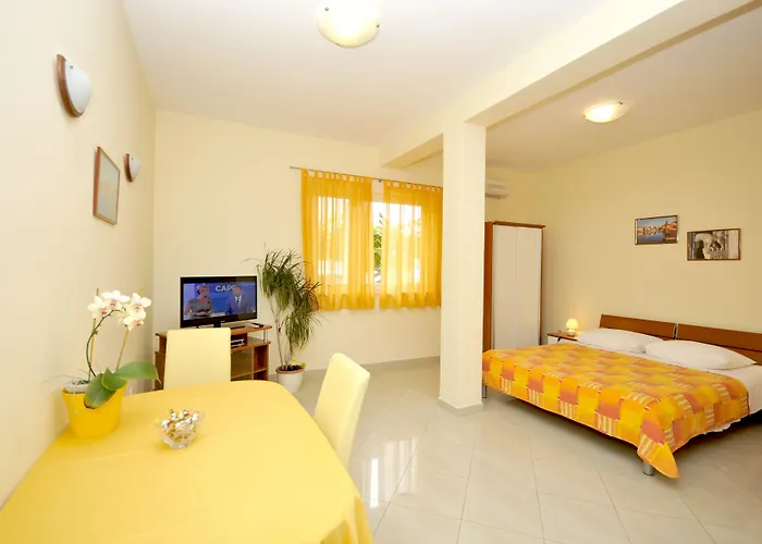 Apartament Roza *